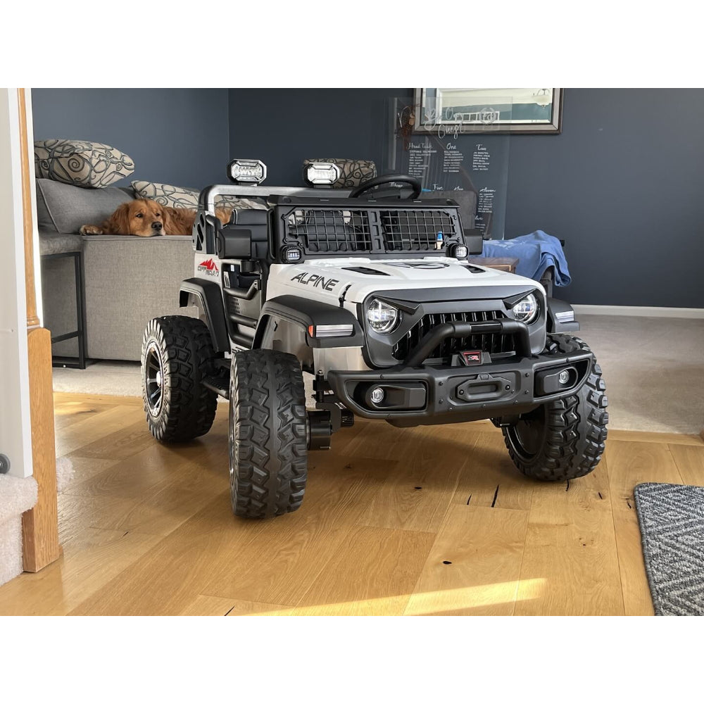 White 24V/2WD Xtreme Edition Ride on Truck