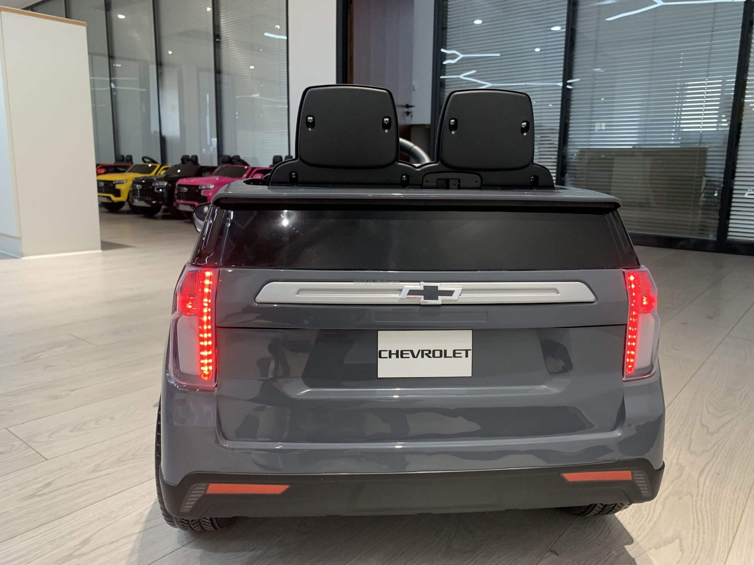 Receiver for 12V Chevrolet Tahoe