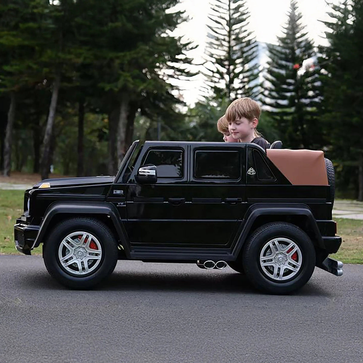 24V 200W Kids Mercedes-Benz Maybach 2-Seater Ride-On SUV with Air-Filled Rubber Tires, Music, Remote
