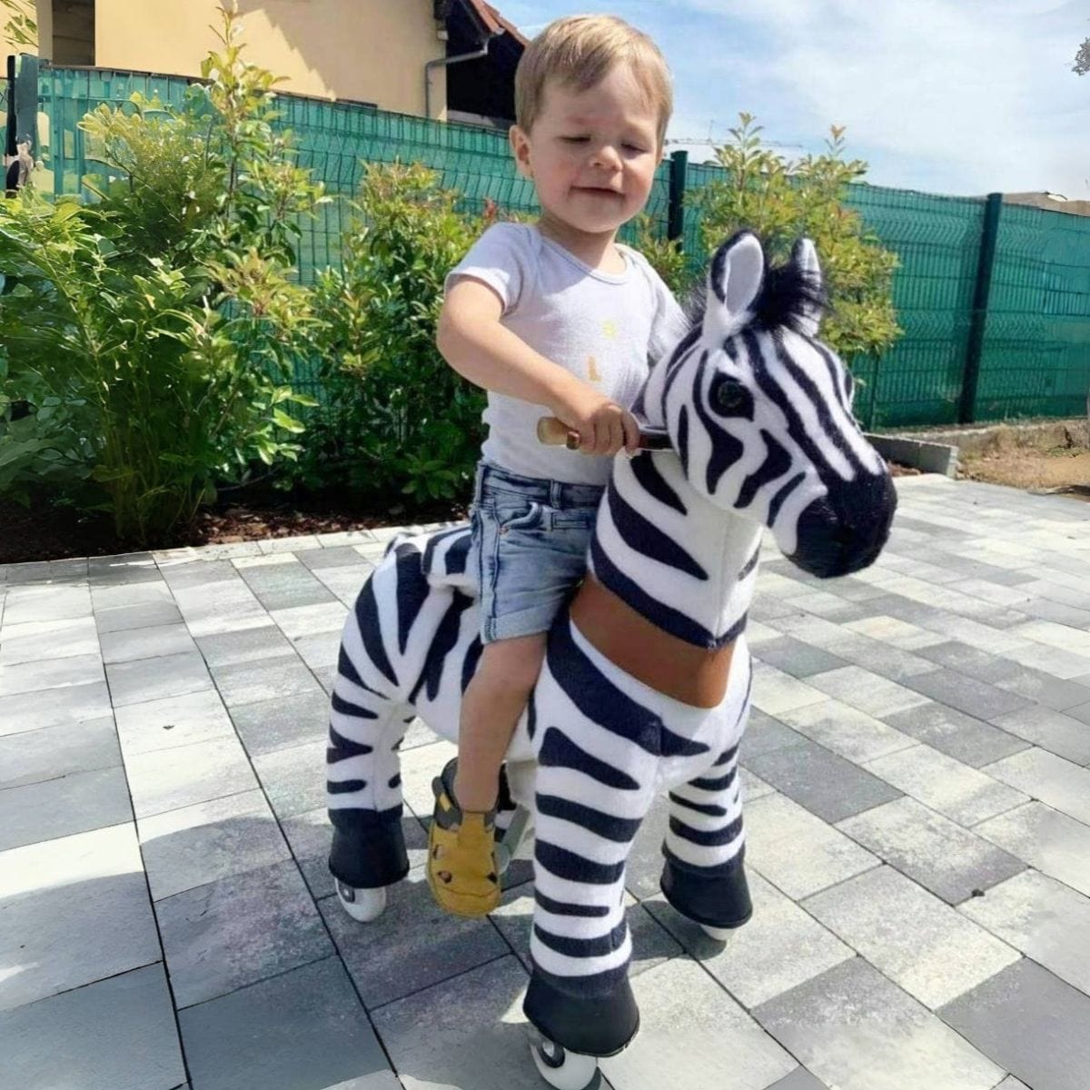 Toddlers Indoor/Outdoor Ride-On Zebra with Cushioned Seat, Anti-Slip Wheels (Ages 4–7)