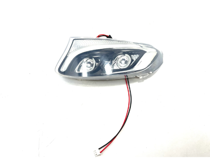 “High-Quality 12V Mercedes GLC Left Headlight – Genuine Replacement for Optimal Visibility”